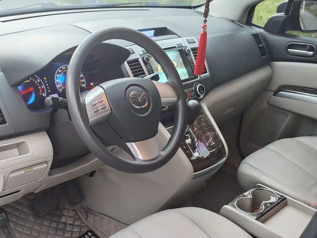 Mazda 8 — миниатюра 8