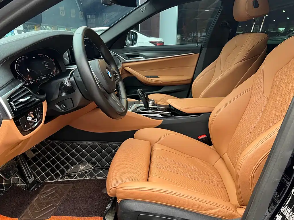 BMW 5 Series (Import) — миниатюра 10