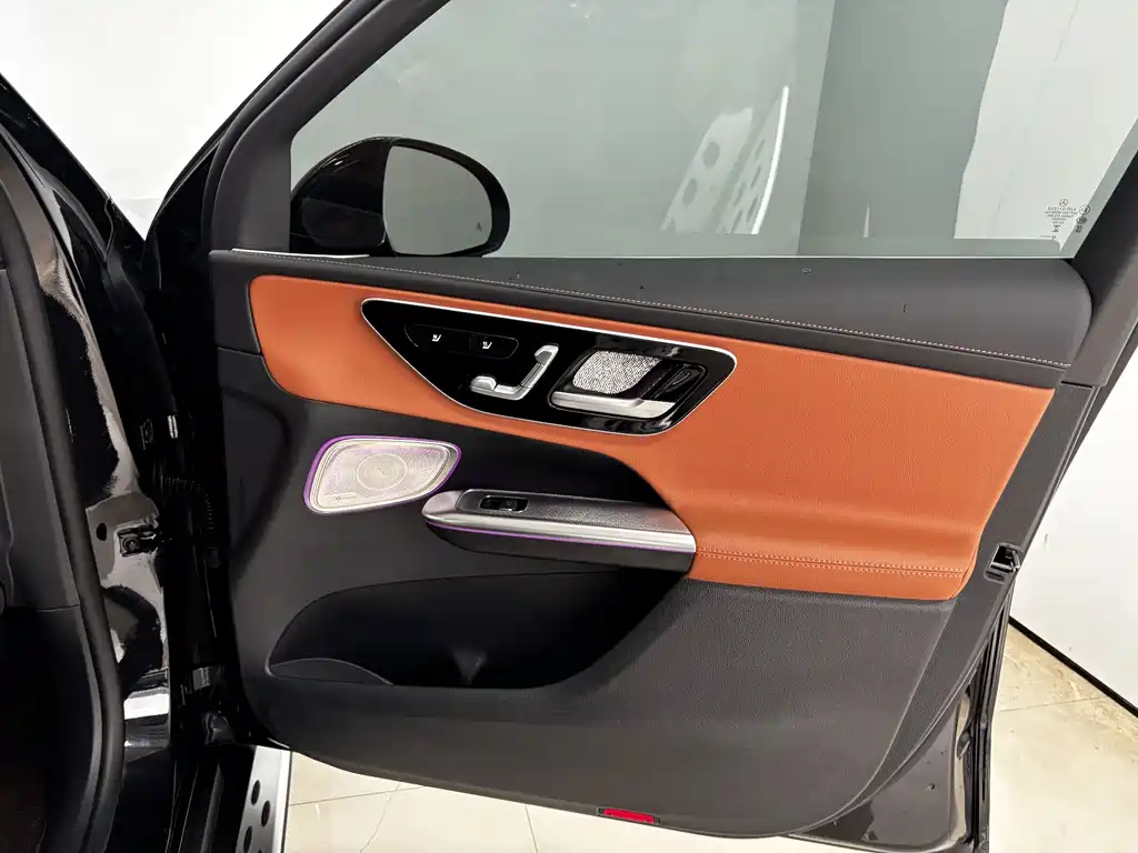 Mercedes-Benz GLC — миниатюра 25