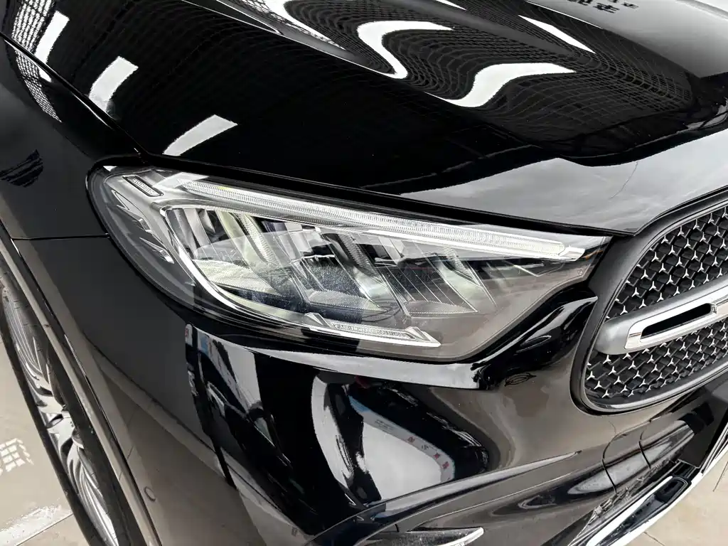 Mercedes-Benz GLC — миниатюра 8