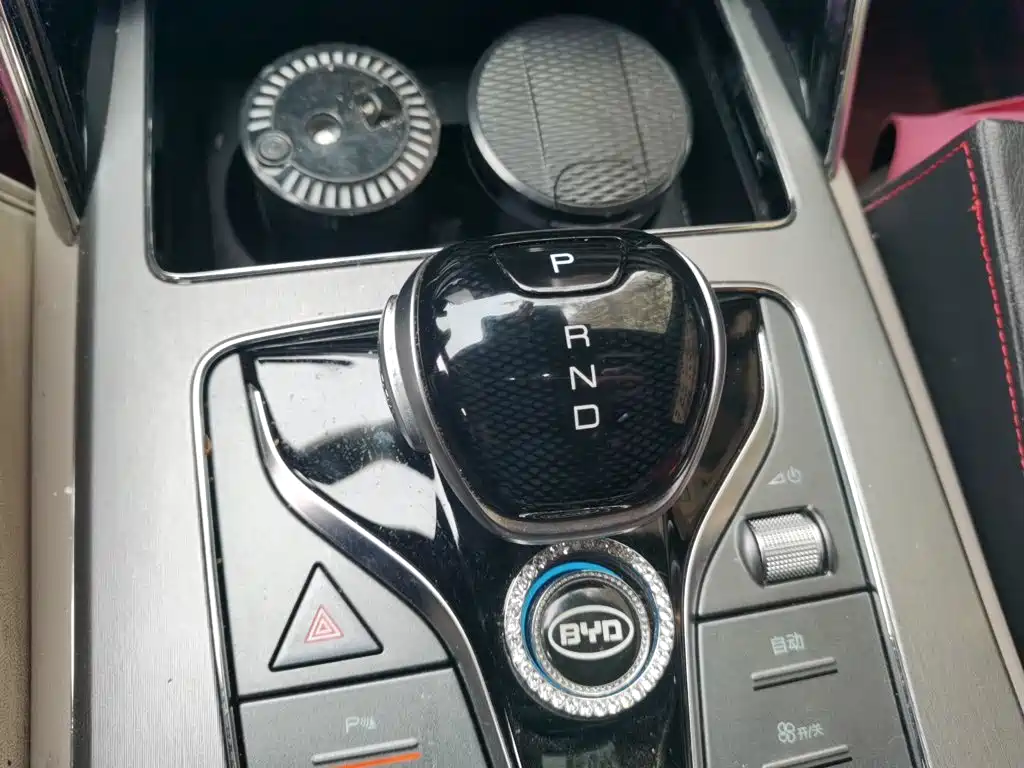 BYD Tang New Energy — миниатюра 15