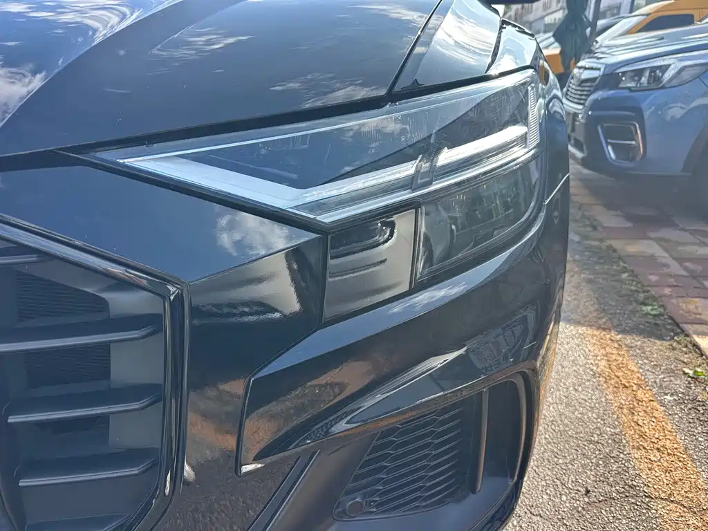 Audi Q8 — миниатюра 3
