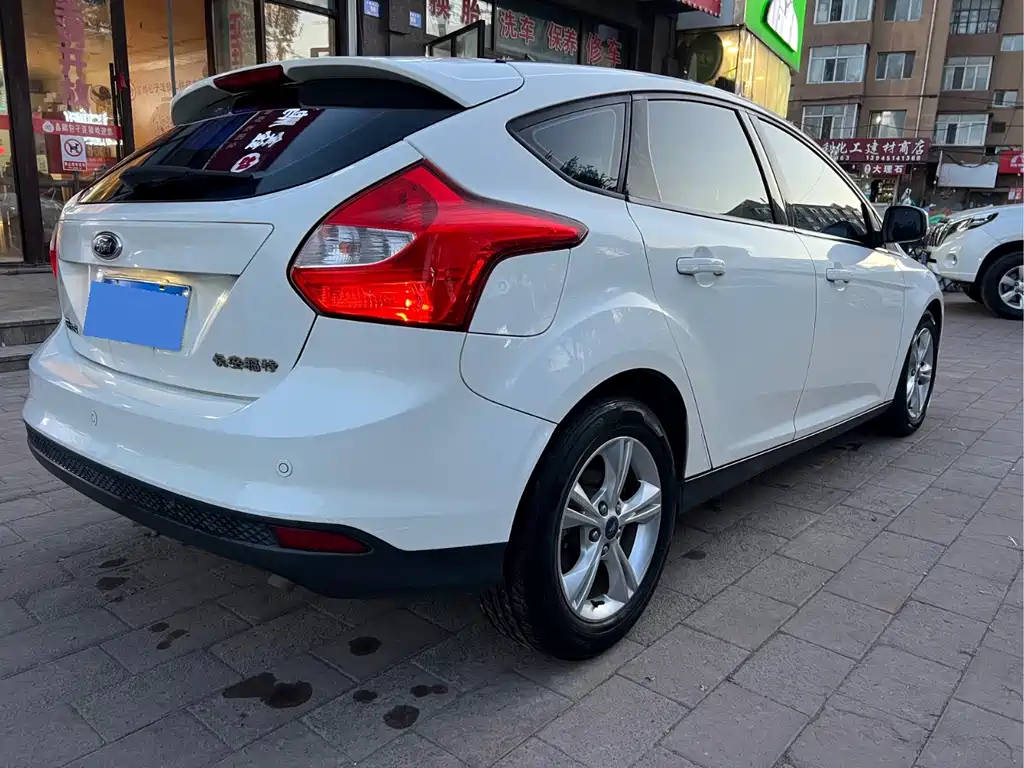 Ford Focus — миниатюра 4