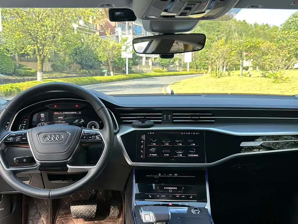 Audi A7L — миниатюра 7