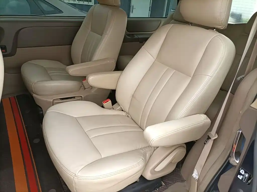 Buick GL8 — миниатюра 17