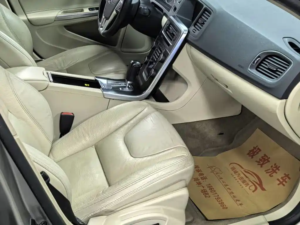 Volvo S60 (Import) — миниатюра 12