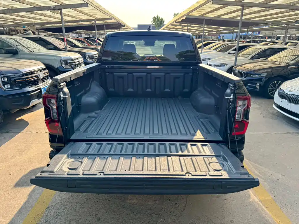 Ford Ranger 2025 AT