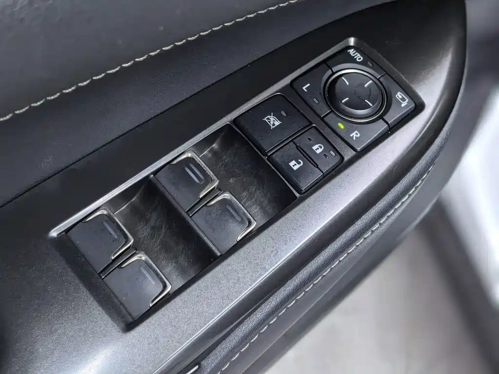 Lexus NX — миниатюра 19