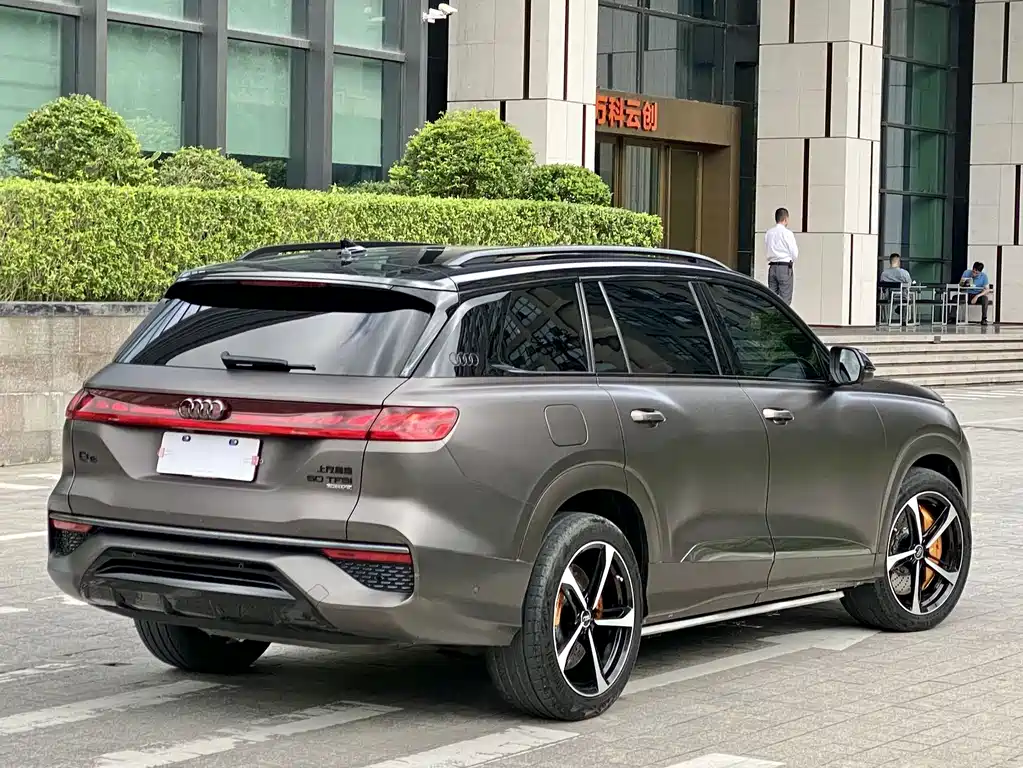 Audi Q6 2023 50 TFSI quattro edition one