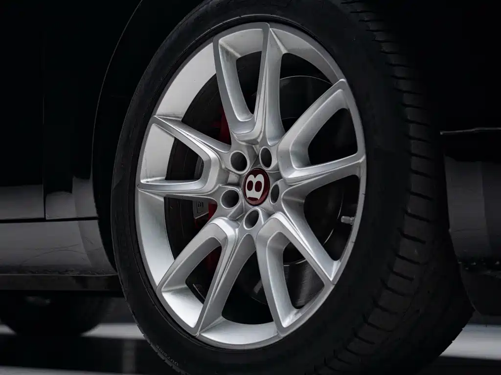 Bentley Flying Spur — миниатюра 11