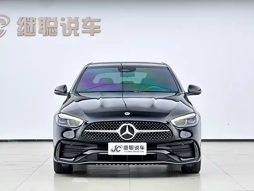 Mercedes-Benz C-Class — миниатюра 2