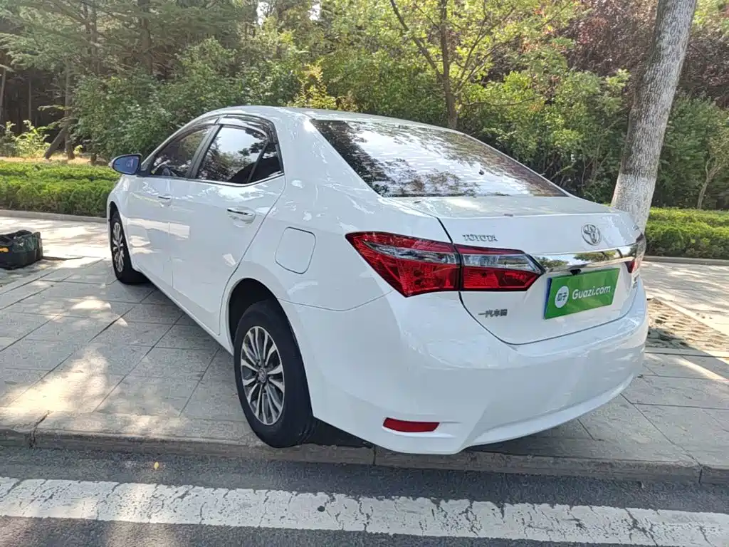 Toyota Corolla — миниатюра 5