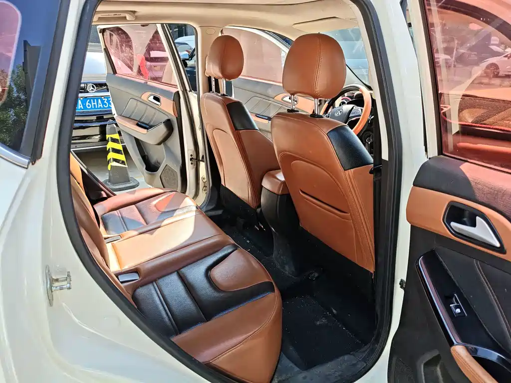 BAIC Senova X35 — миниатюра 9