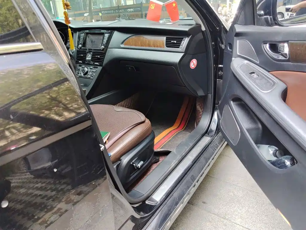 Hongqi Hongqi H7 — миниатюра 19
