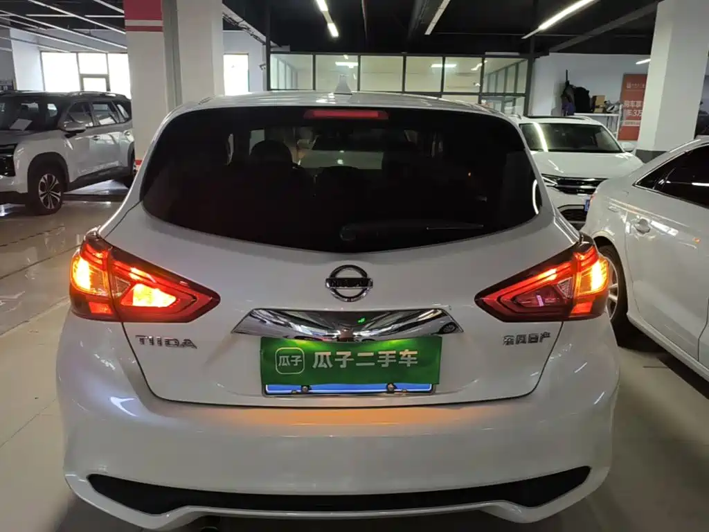 Nissan Tiida — миниатюра 6
