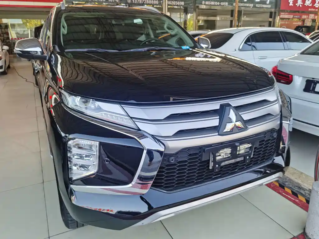 Mitsubishi Pajero Sport (Import) — миниатюра 2