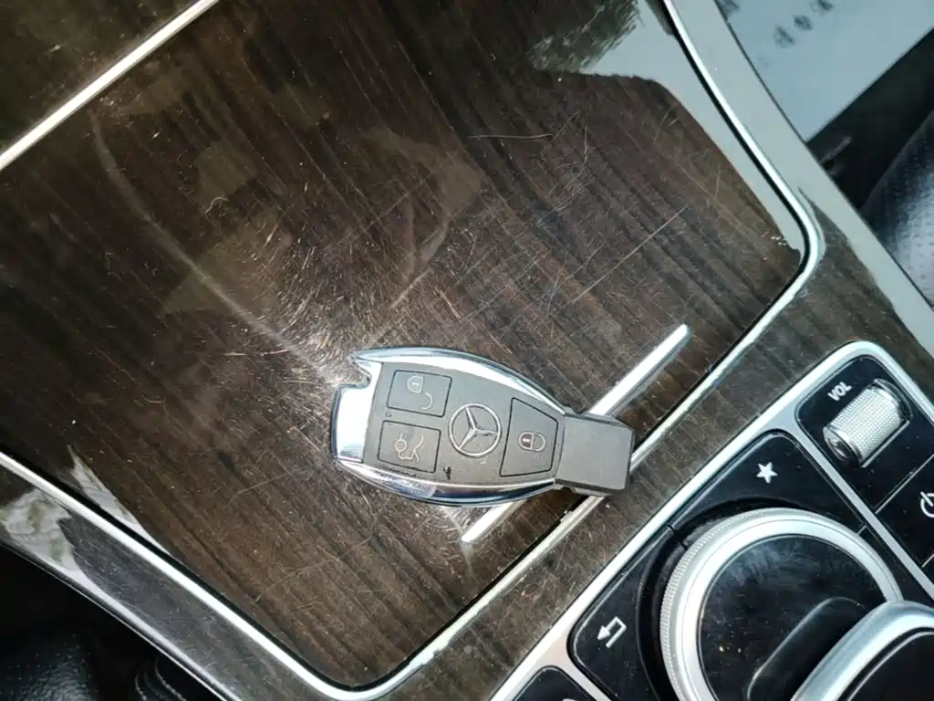 Mercedes-Benz C-Class — миниатюра 9