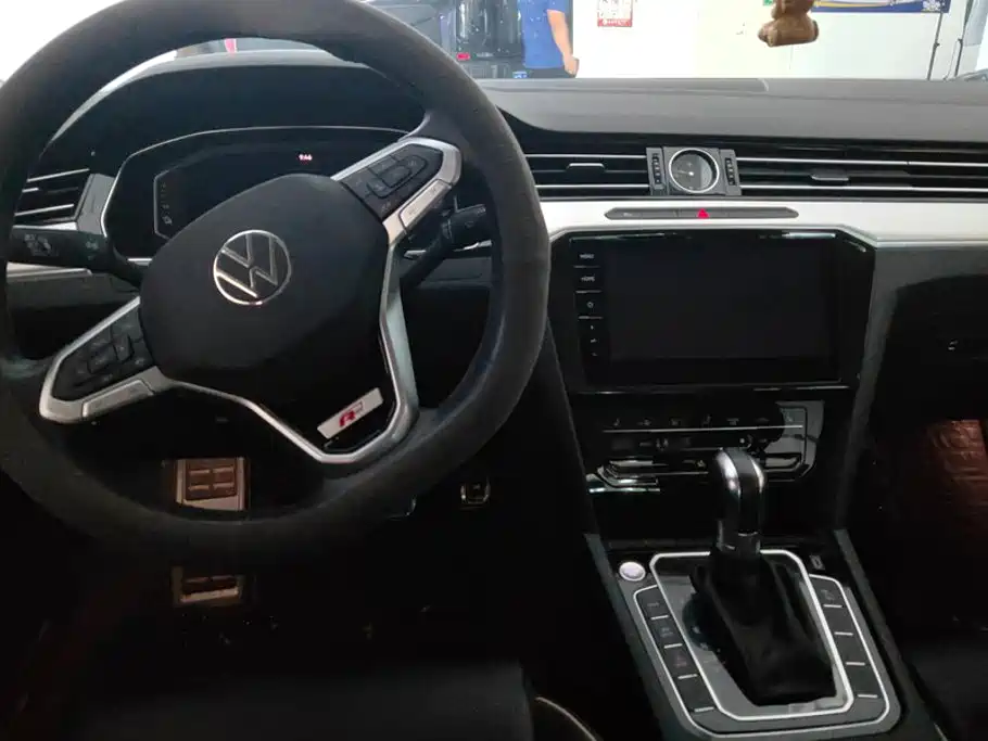 Volkswagen Magotan PHEV — миниатюра 12