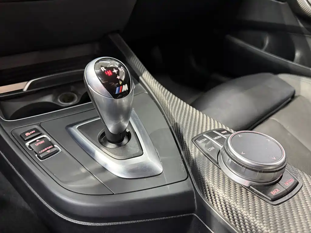 BMW M2 — миниатюра 6