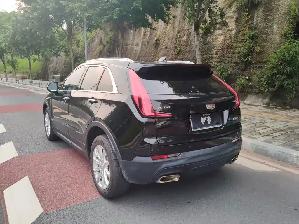 Cadillac XT4 — миниатюра 8