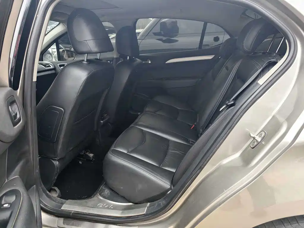 Citroen C4L — миниатюра 6