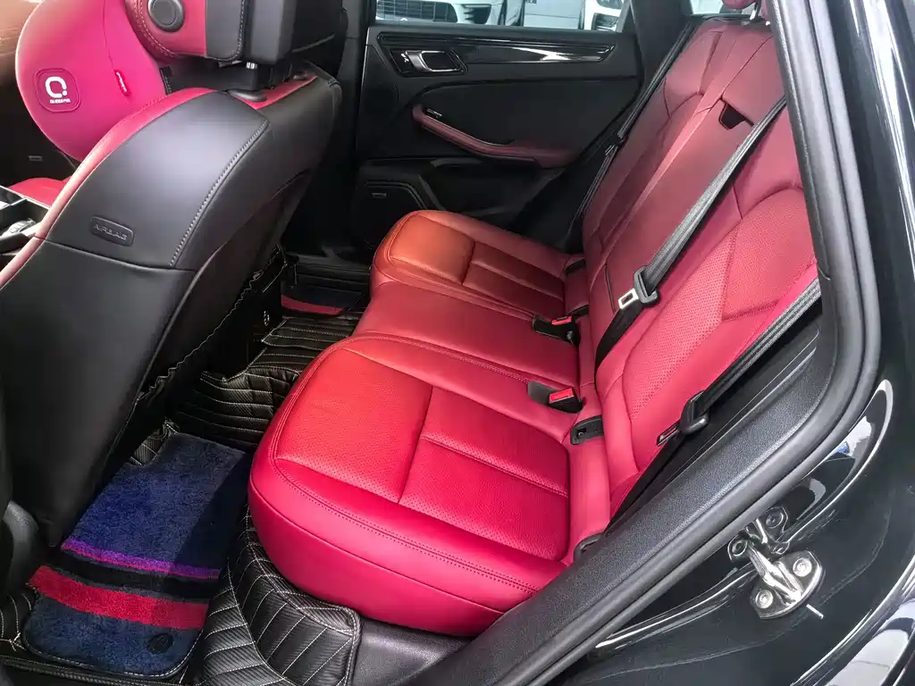 Porsche Macan — миниатюра 5