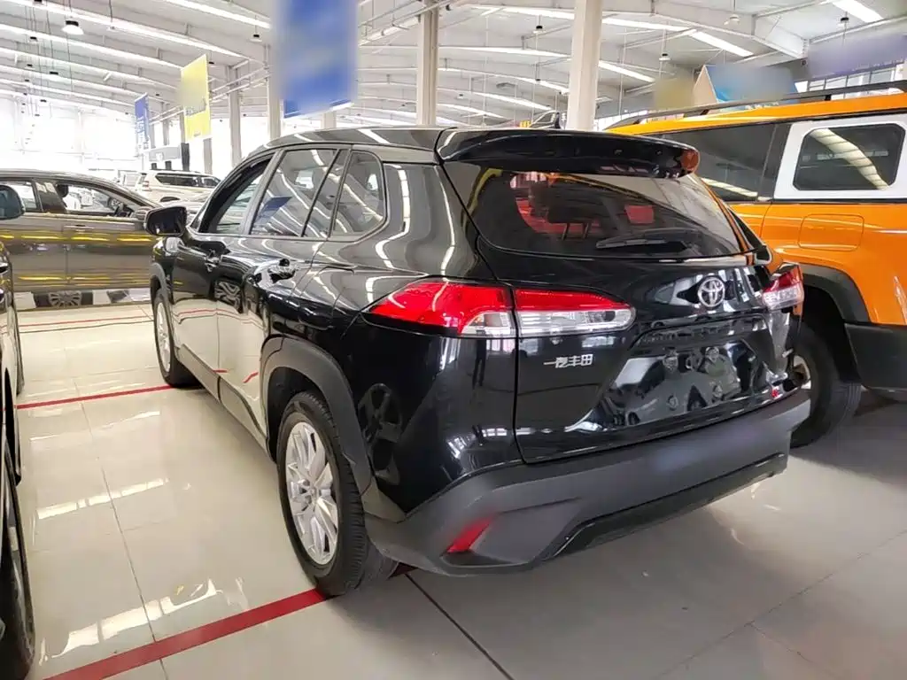 Toyota Corolla Cross — миниатюра 5