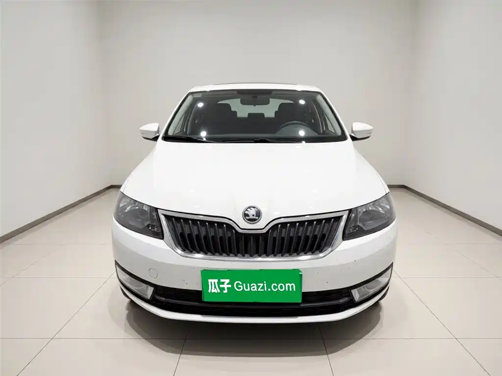 Skoda Rapid 2016 1.6L MT
