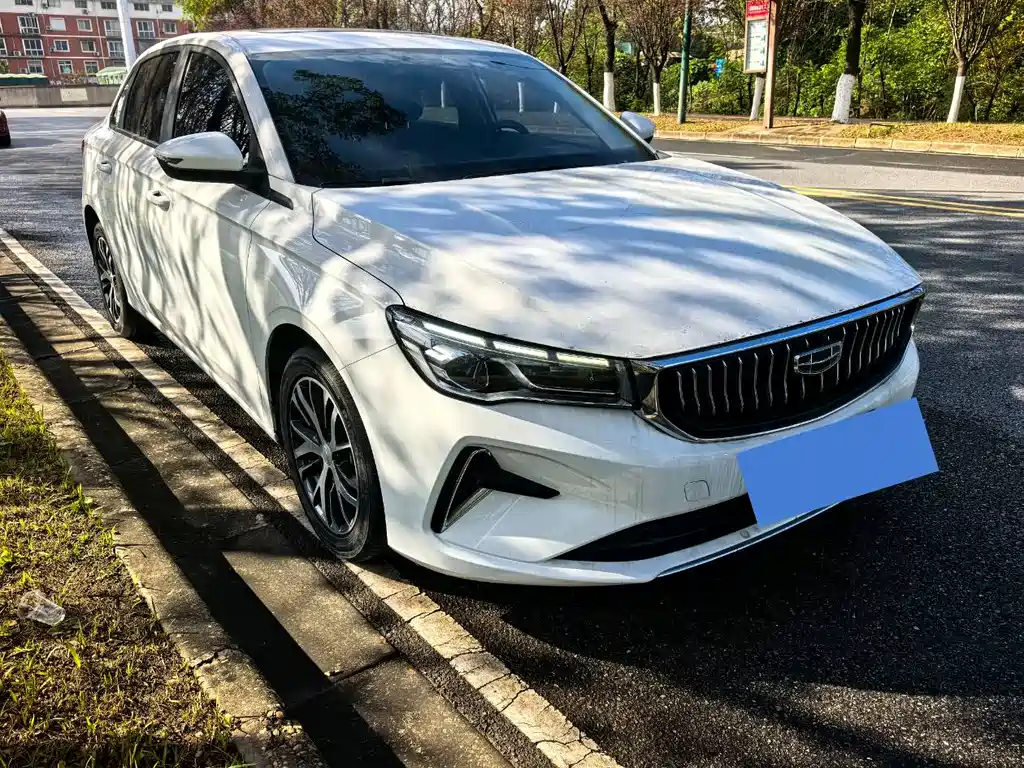 Geely Emgrand 2022 4 1.5L CVT Elite