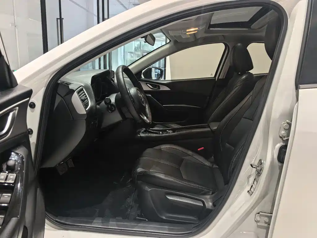 Mazda 3 Axela — миниатюра 4