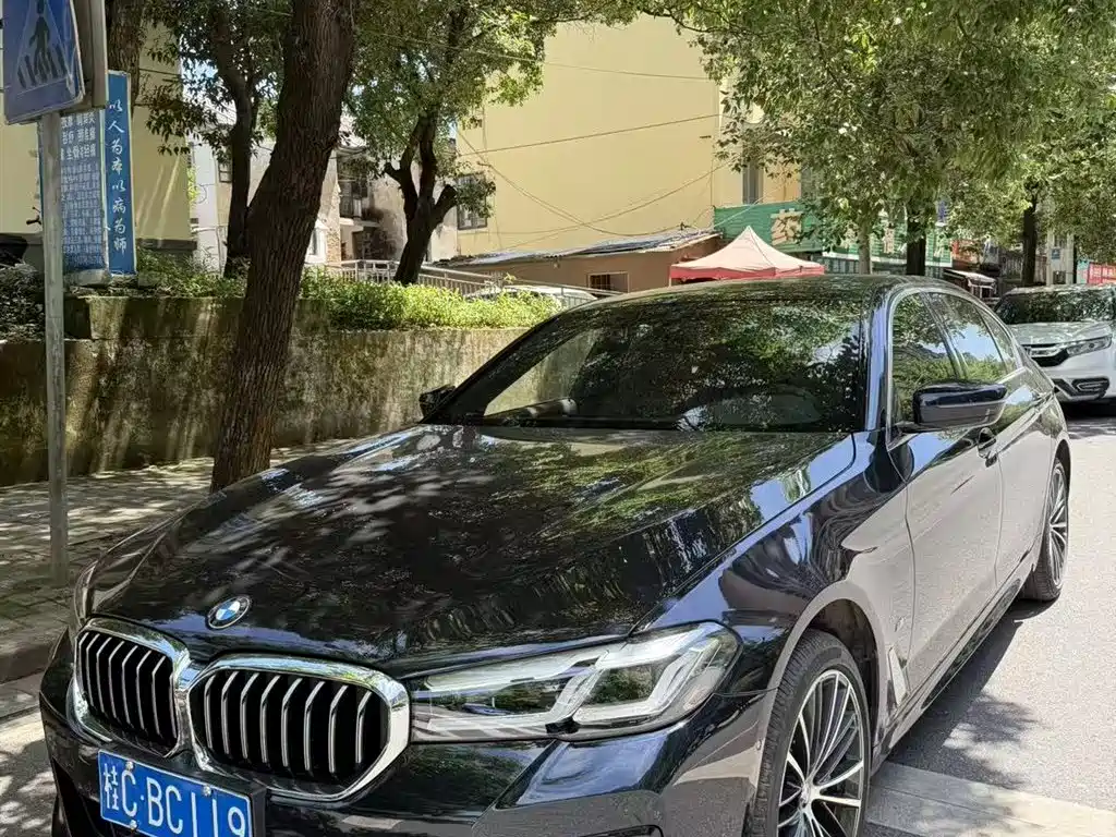 BMW 5 Series 2023
