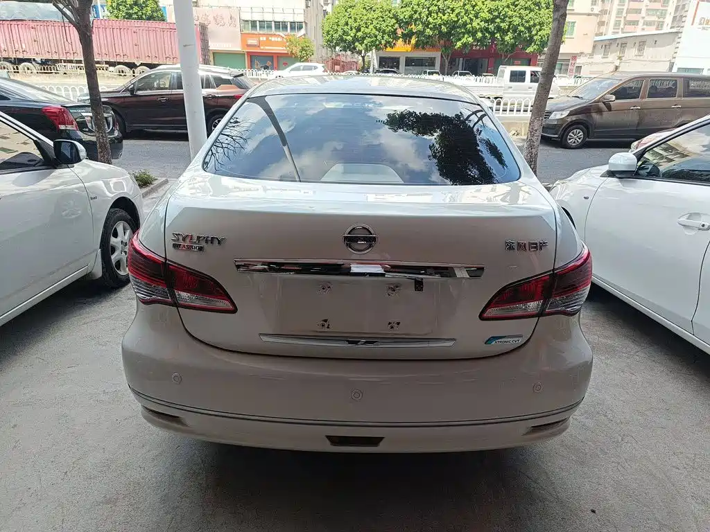 Nissan Sylphy — миниатюра 6