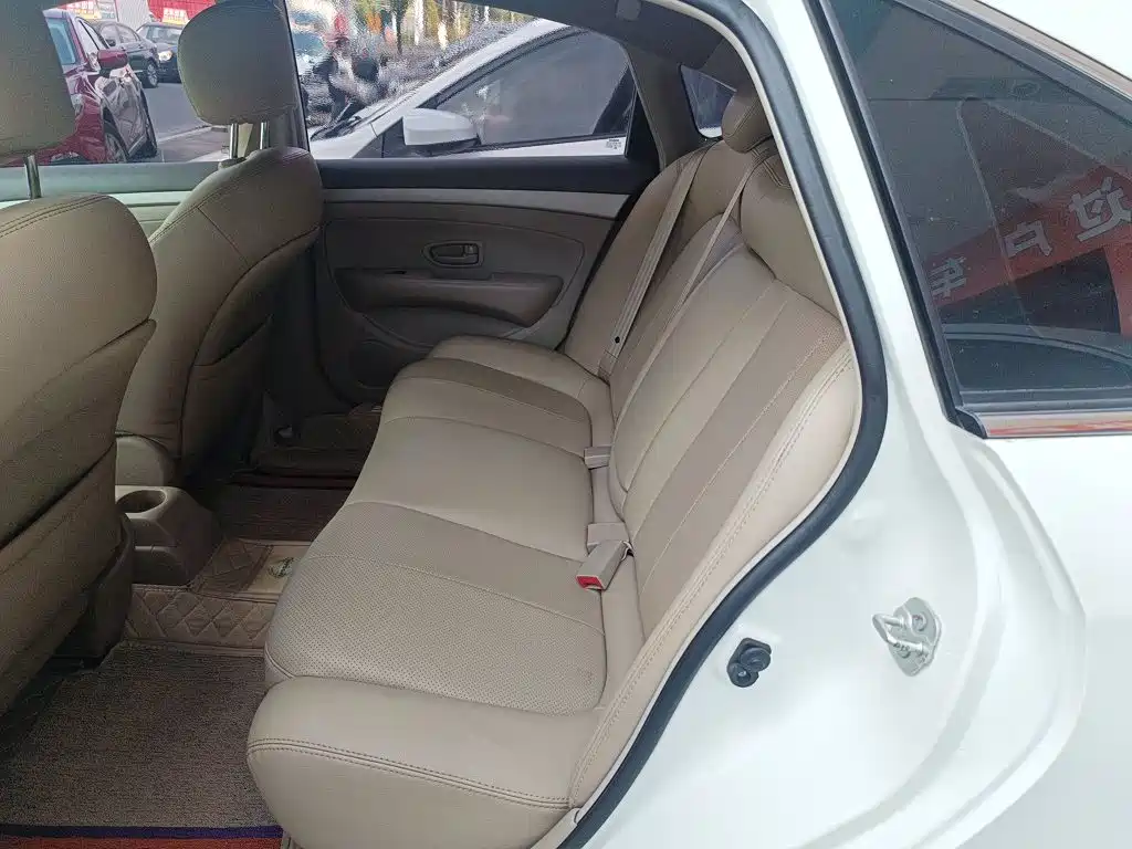 Nissan Sylphy — миниатюра 17