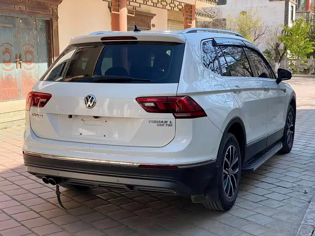 Volkswagen Tiguan L — миниатюра 6