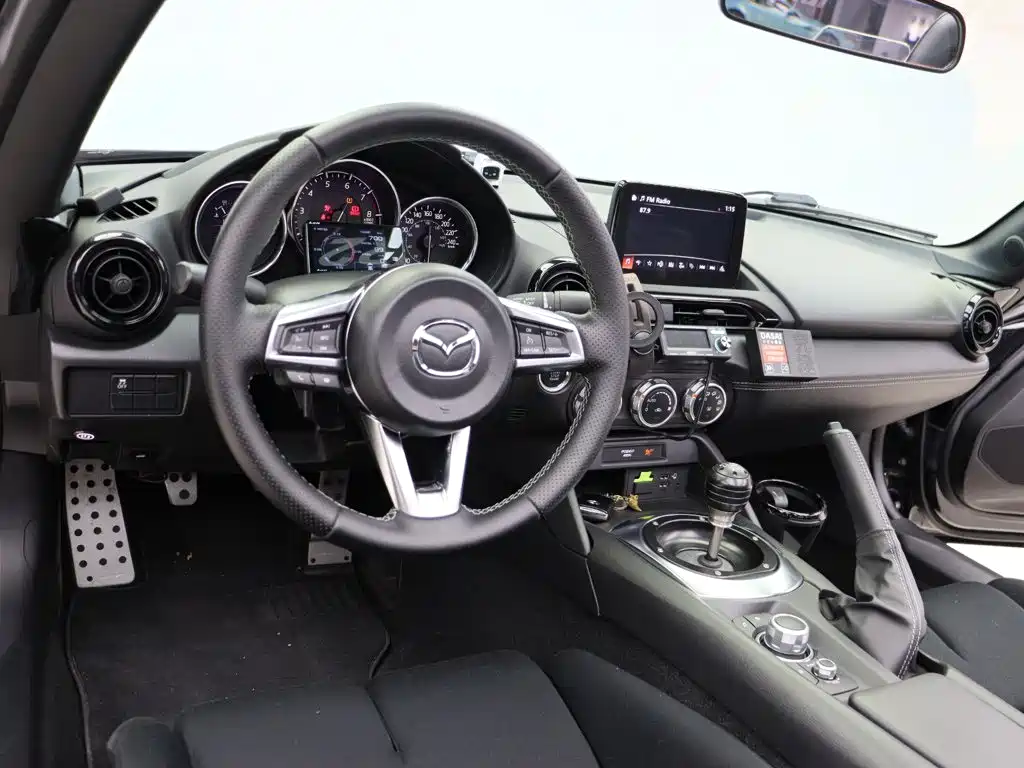 Mazda MX-5 — миниатюра 5