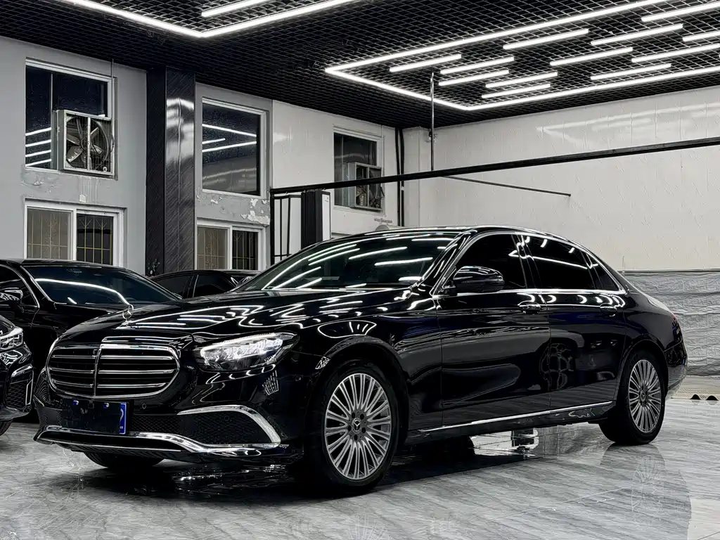 Mercedes-Benz E-Class 2021
