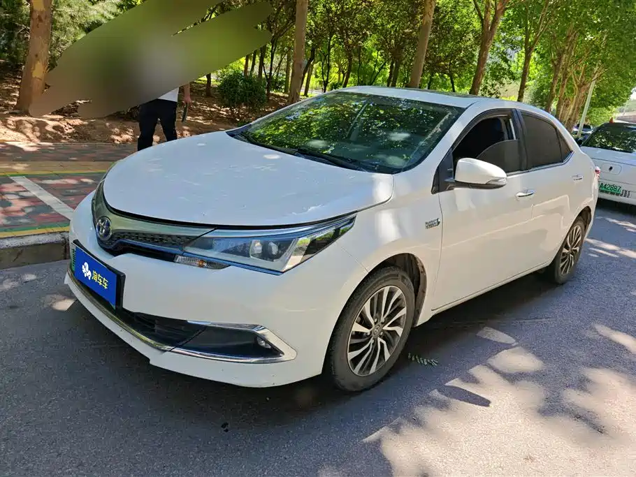 Toyota Corolla PHEV 2019 1.8L E-CVT Leading Edition