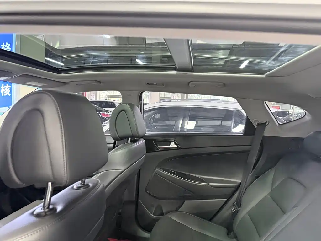 Hyundai Tucson — миниатюра 11