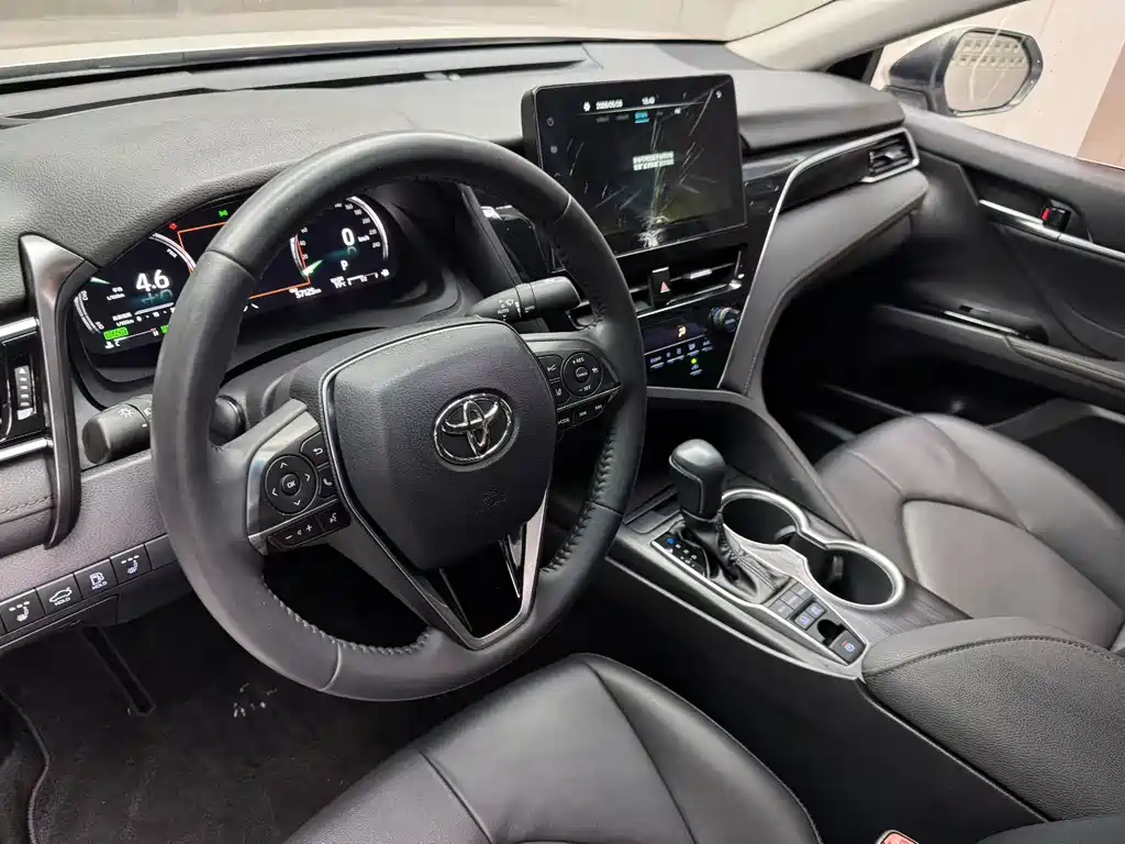 Toyota Camry 2021 2.5HG Luxury
