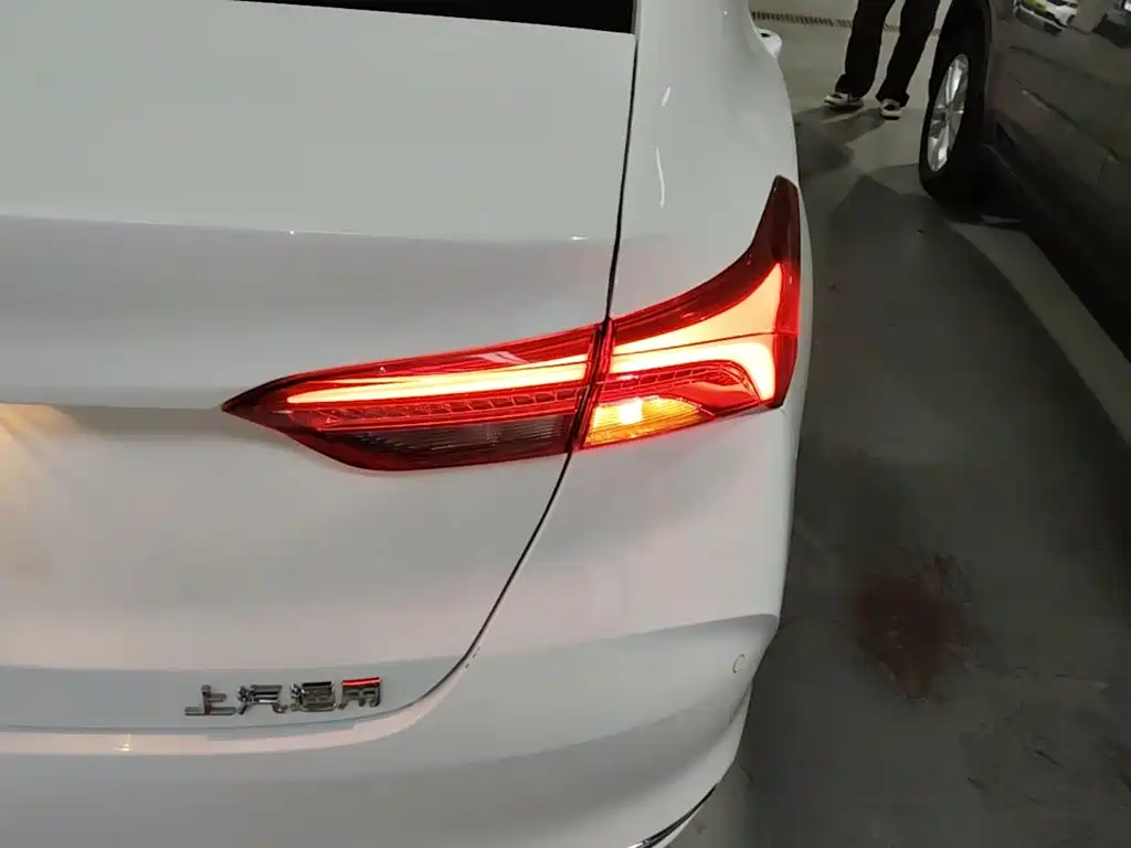 Buick Verano — миниатюра 8