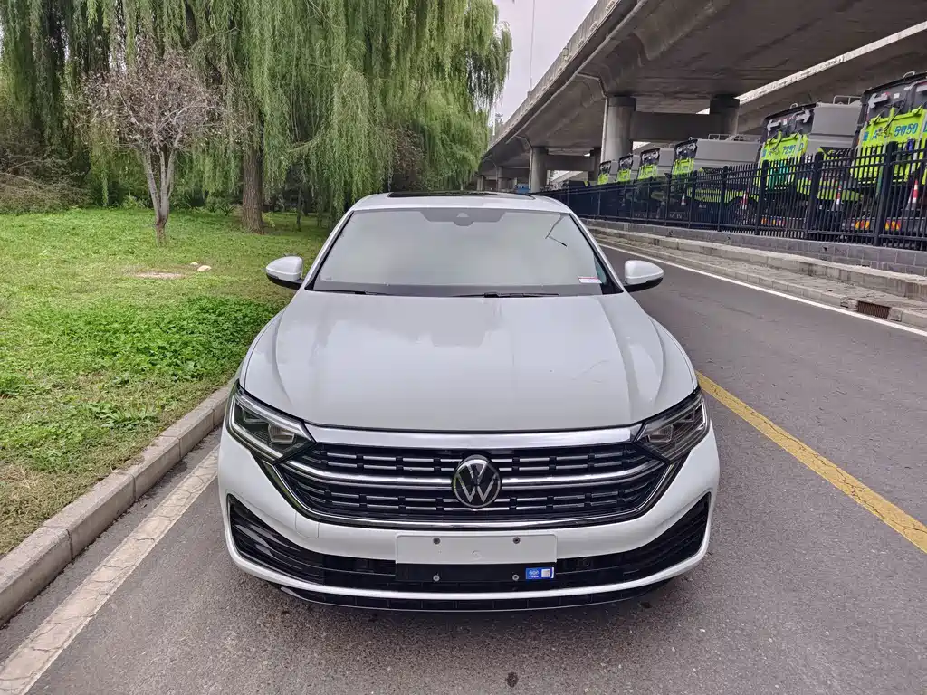 Volkswagen Sagitar — миниатюра 2