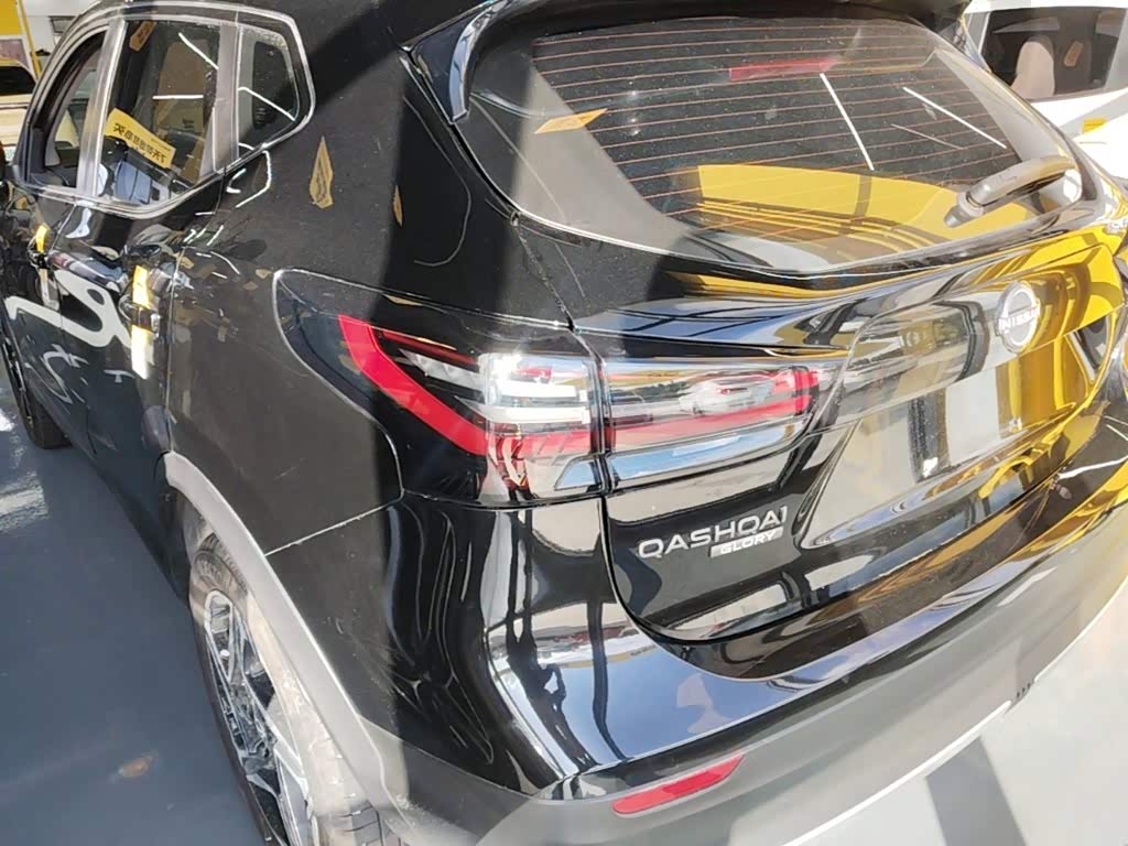 Nissan Qashqai 2.0 л 2024 г. Чёрный, пробег 19600 км