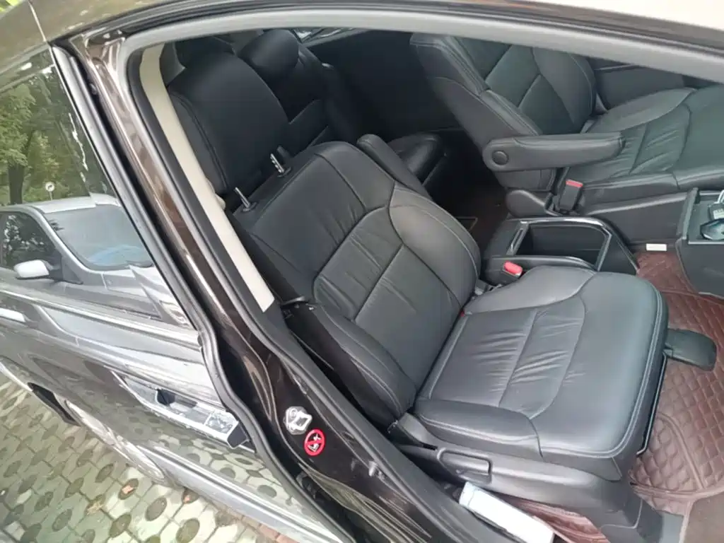 Honda Elysion — миниатюра 25