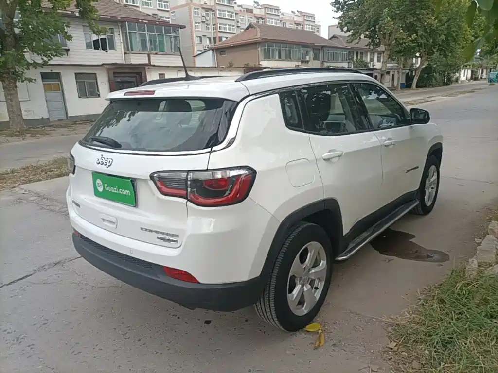 Jeep Compass — миниатюра 7