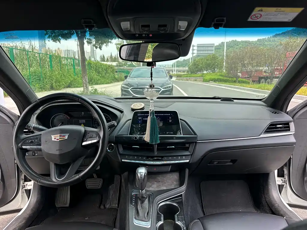 Cadillac CT4 — миниатюра 11