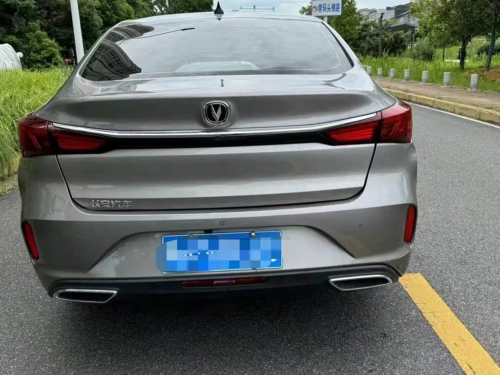 Changan Eado — миниатюра 7