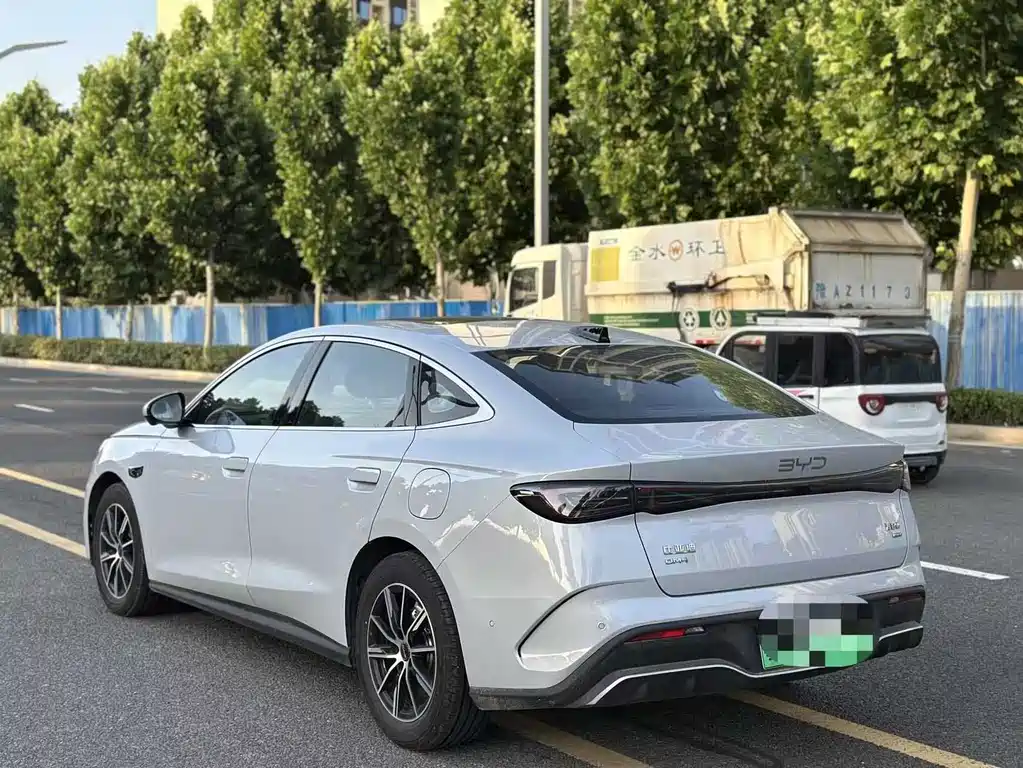 BYD Seal 06 06 2026 DM-i 210KM Premium