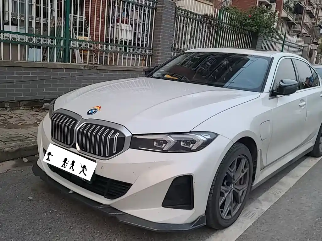 BMW i3 2025