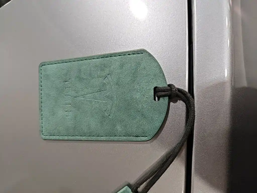 Tesla Model Y — миниатюра 9