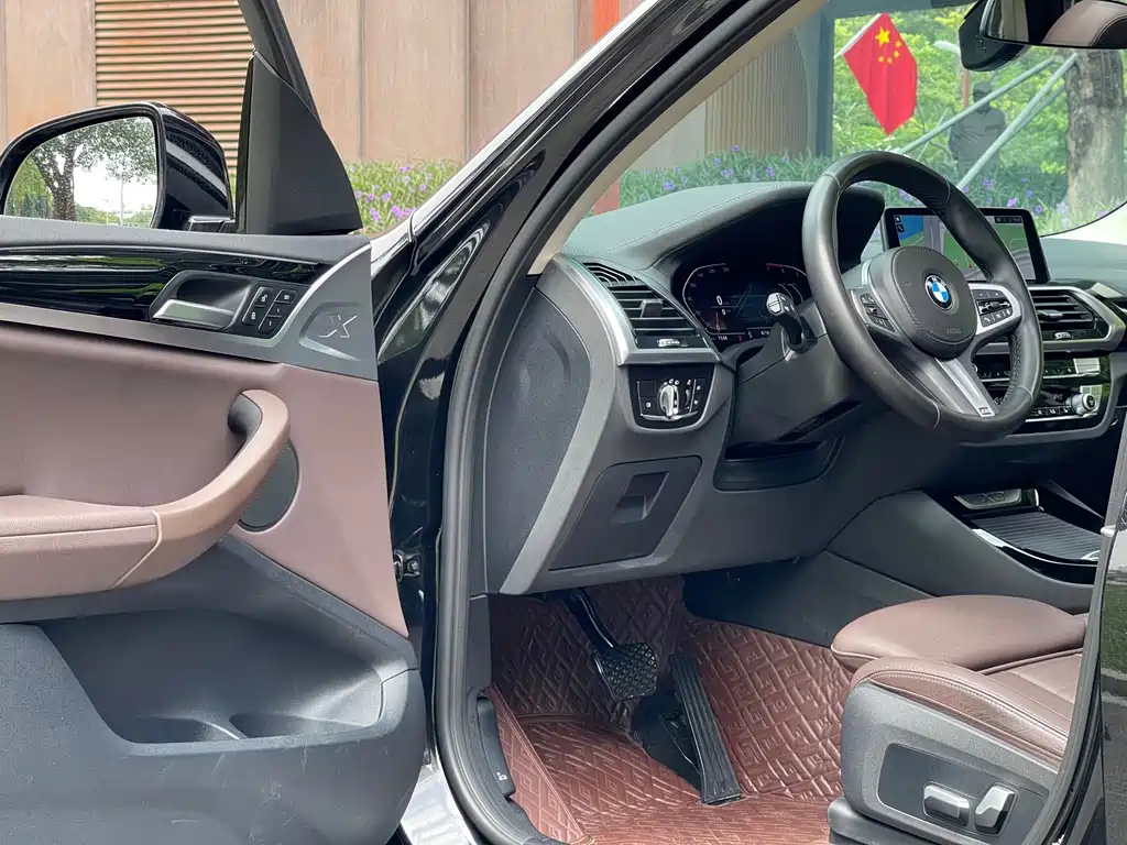 BMW X3 — миниатюра 13